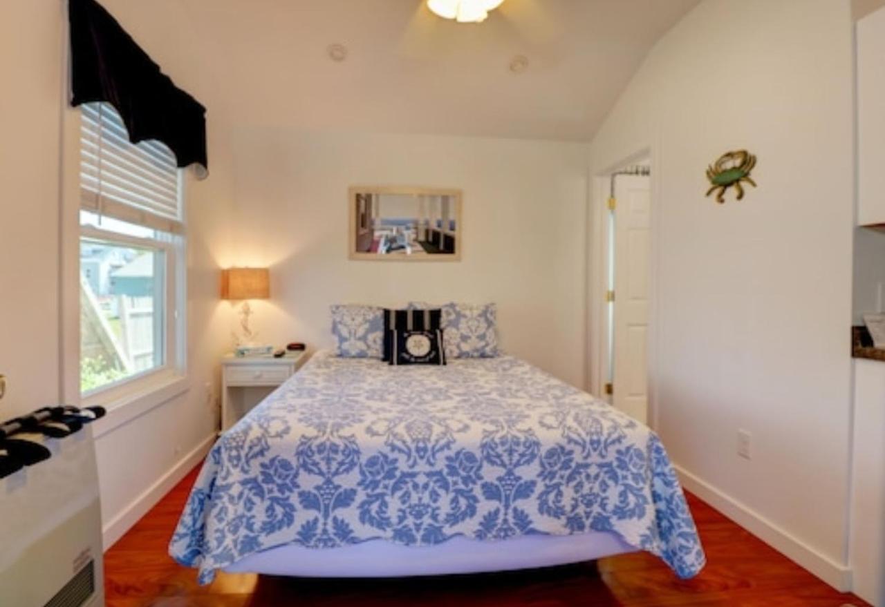 Carriage House Motel Cottages & Suites Уелс Екстериор снимка